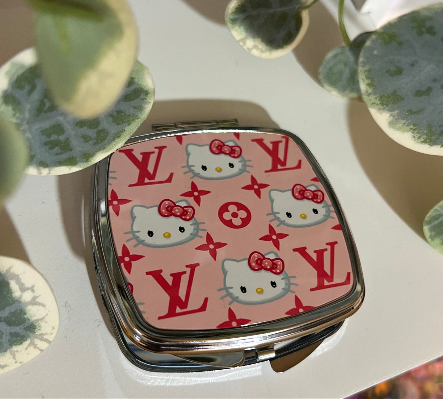 Fancy HK Compact Mirror