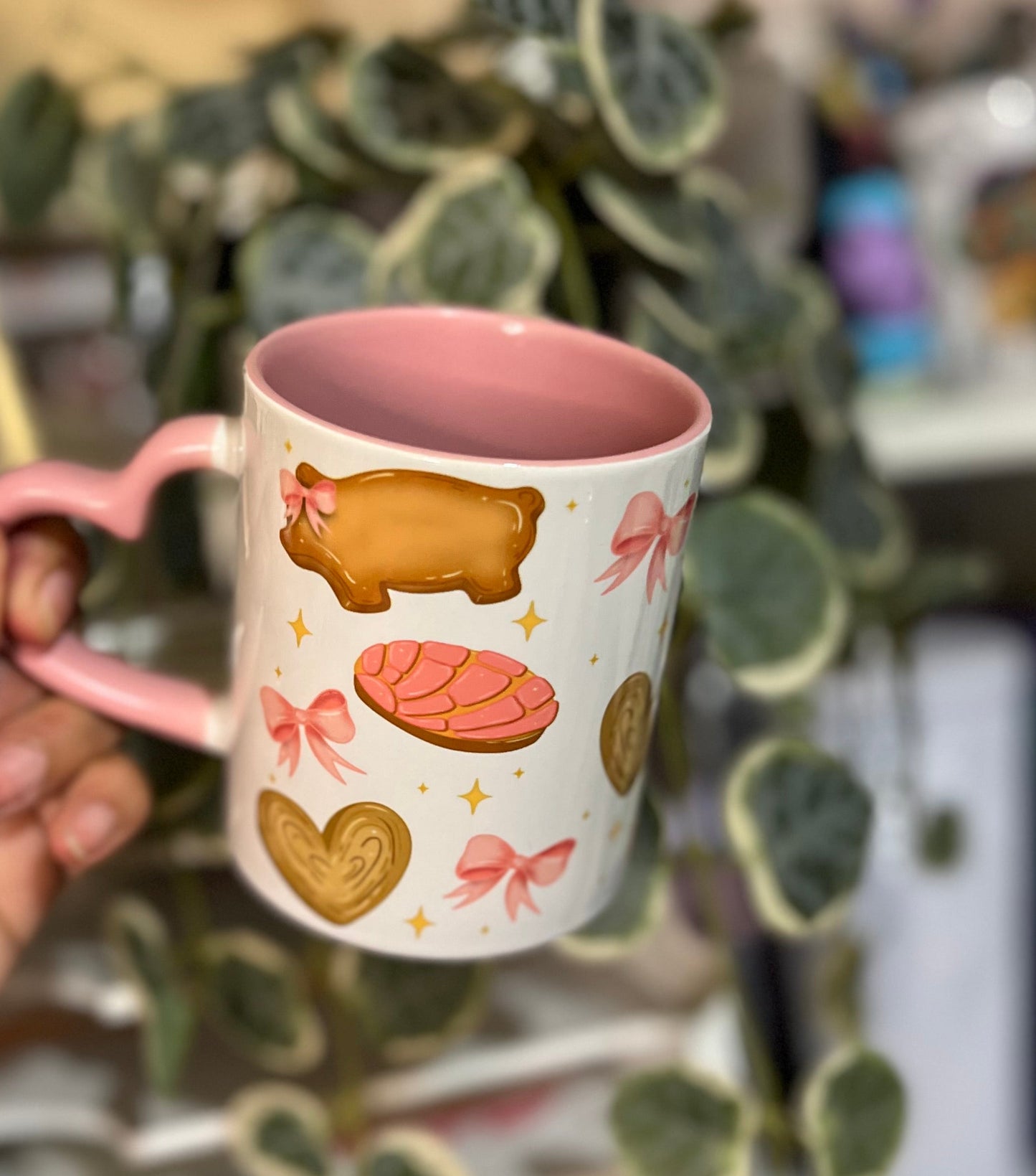 Puerquitos & Bows 11oz Heart Handle Mug